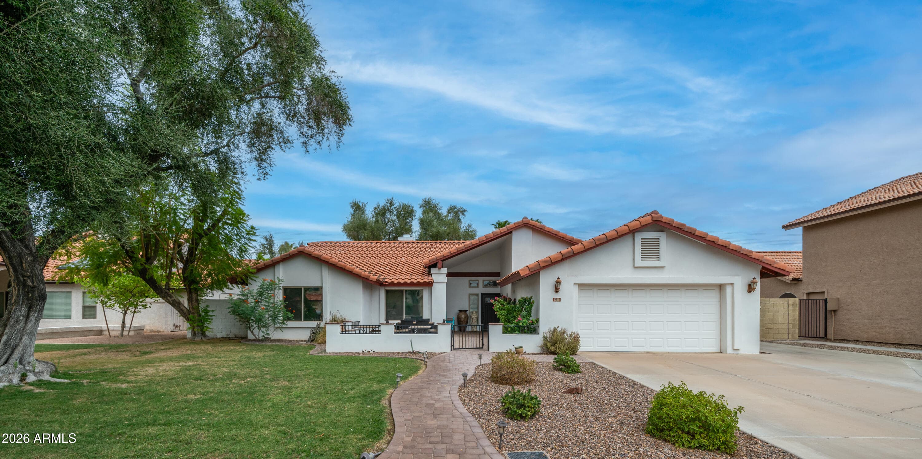 1338 E Sunburst Lane