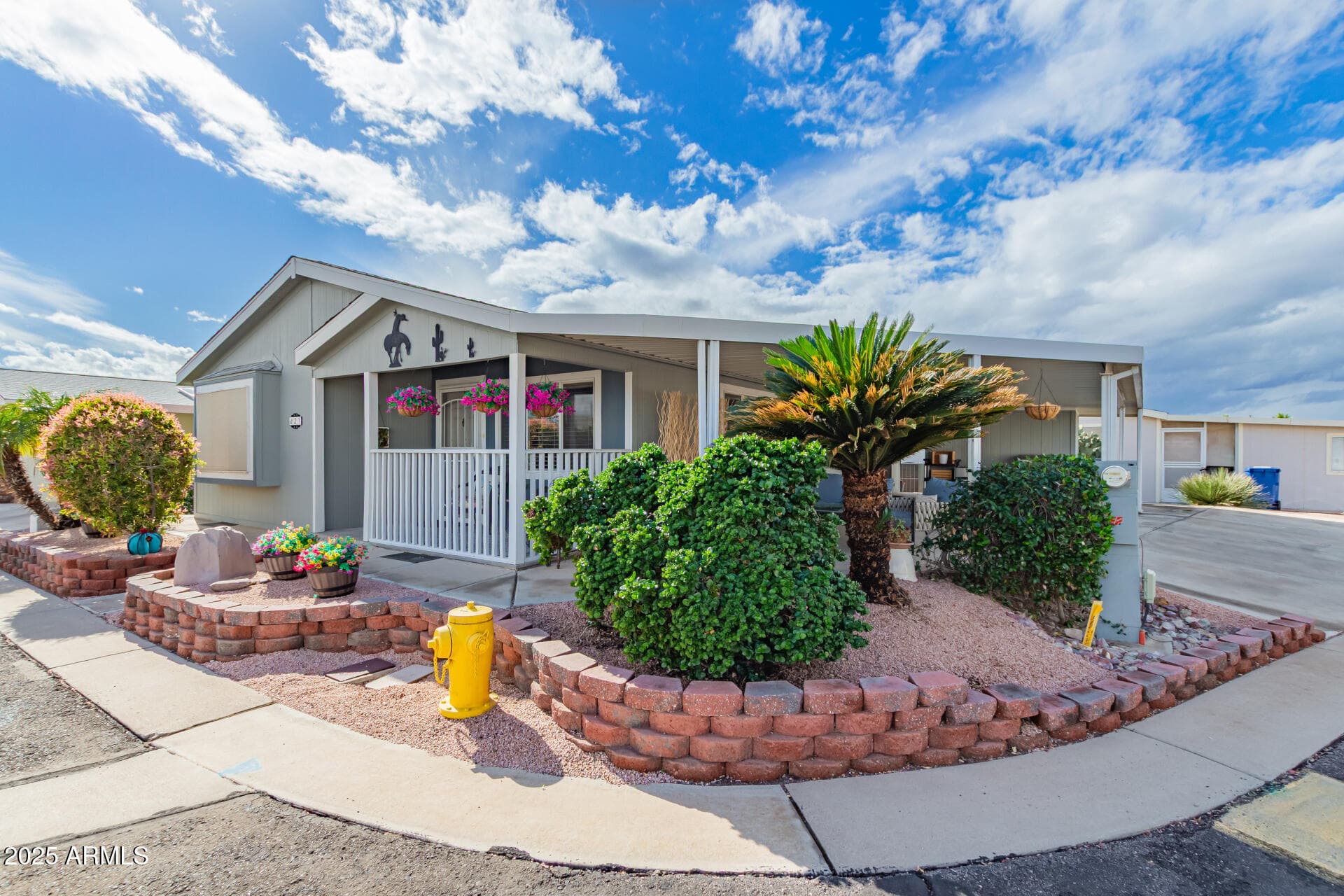 9822 E Main Street 21