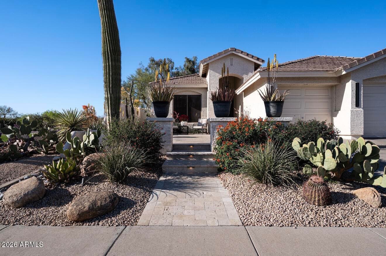 7692 E Phantom Way