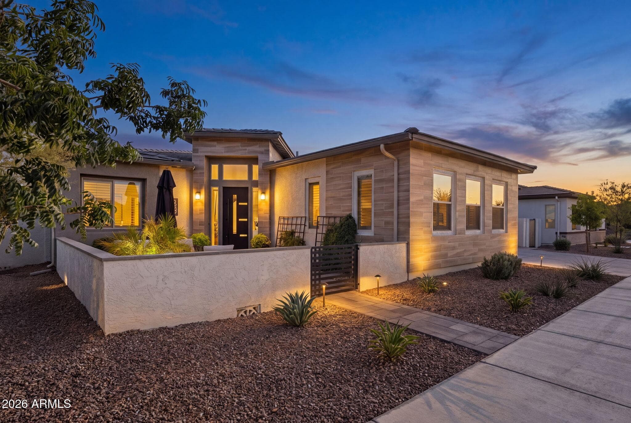 1237 W Cherrywood Drive, San Tan Valley, Arizona