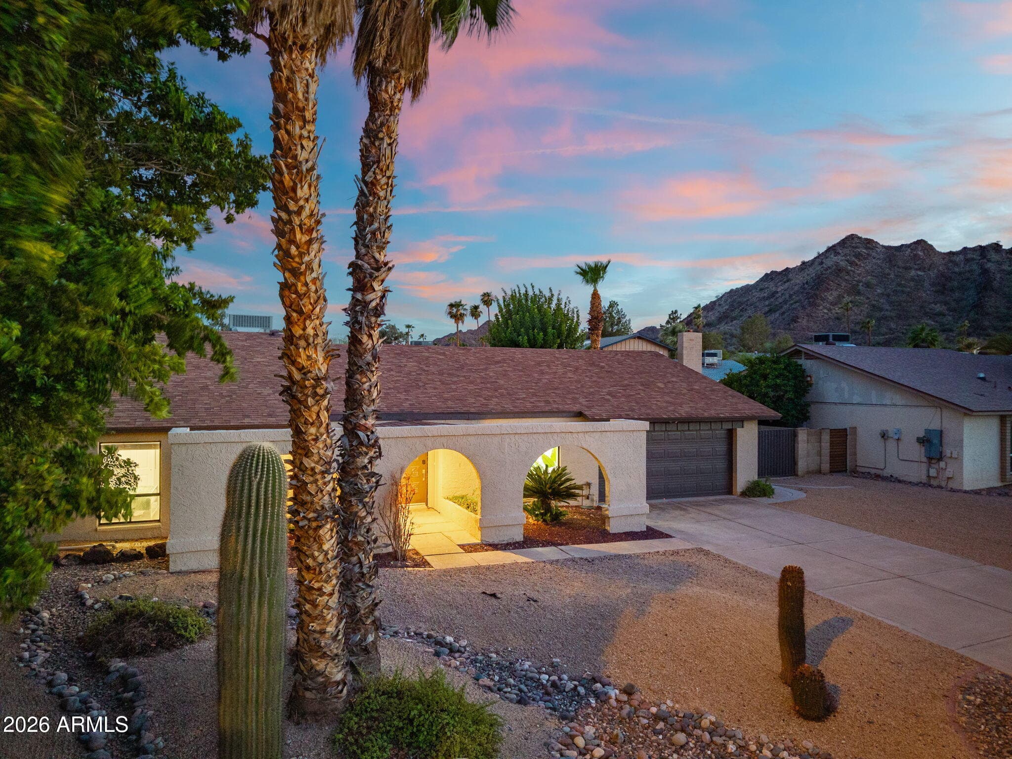2331 E Sunnyside Drive, Phoenix, Arizona