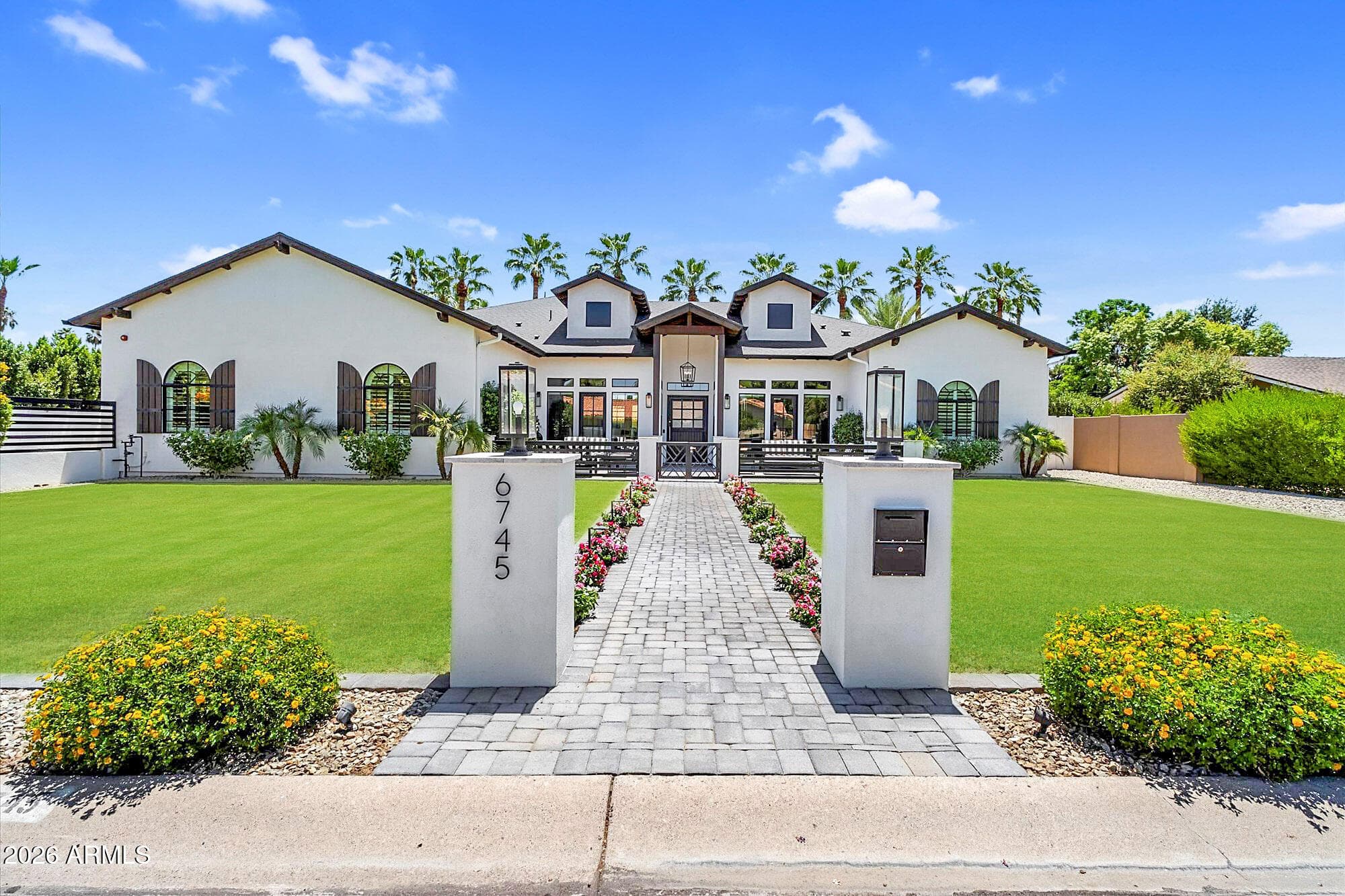 6745 E Montecito Avenue, Scottsdale, Arizona