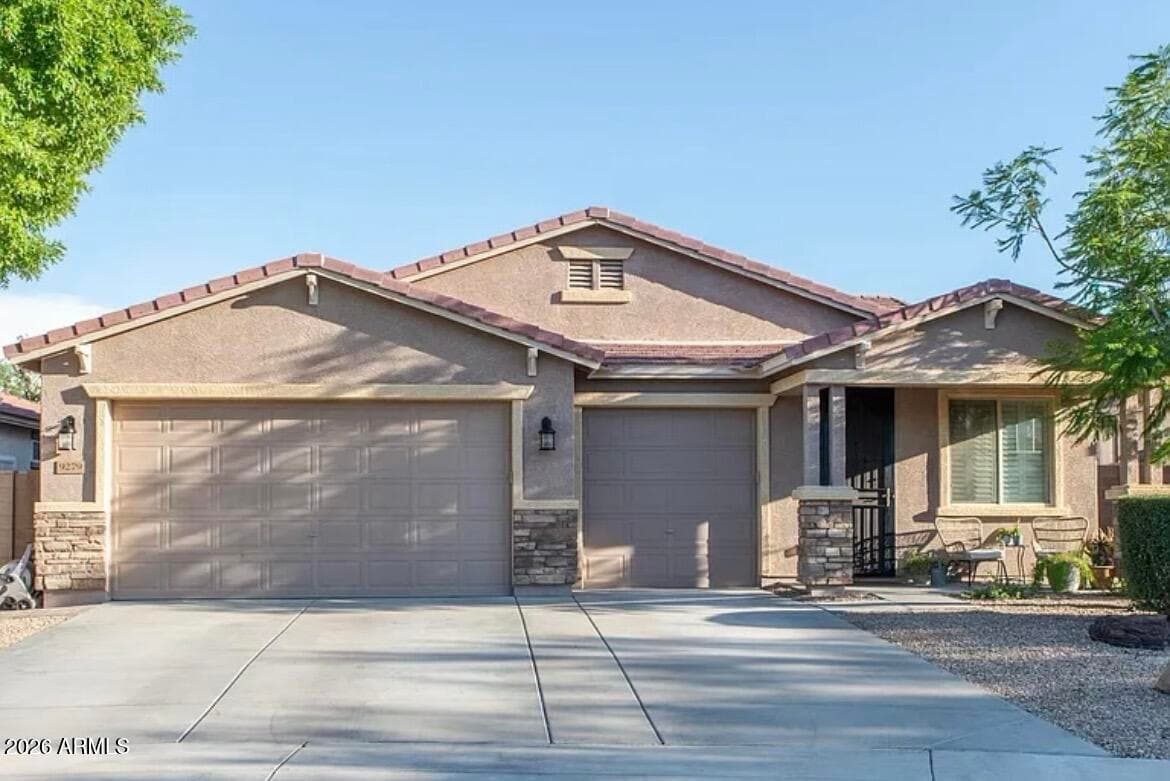 9279 W Mine Trail