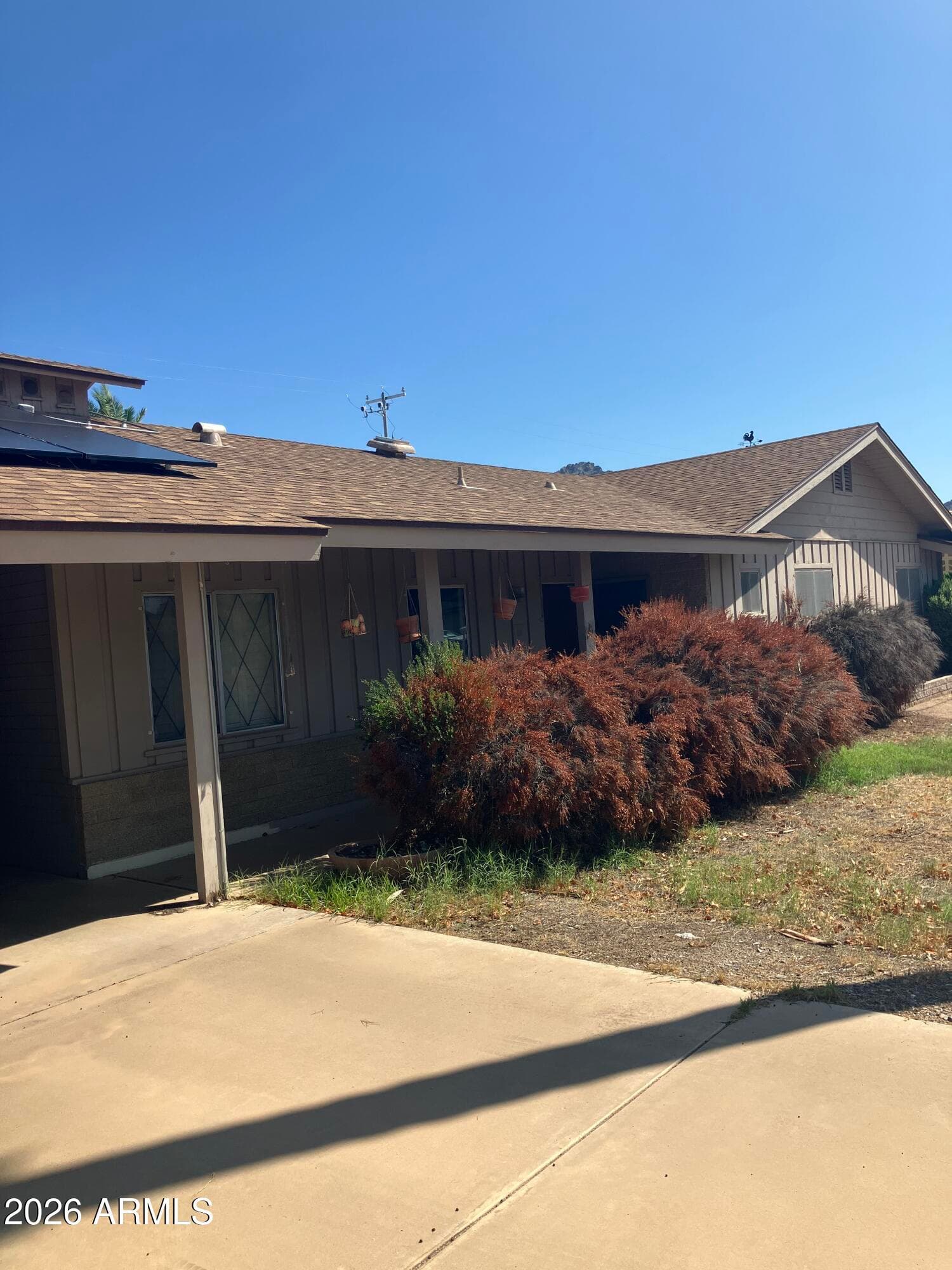 1612 E Tuckey Lane