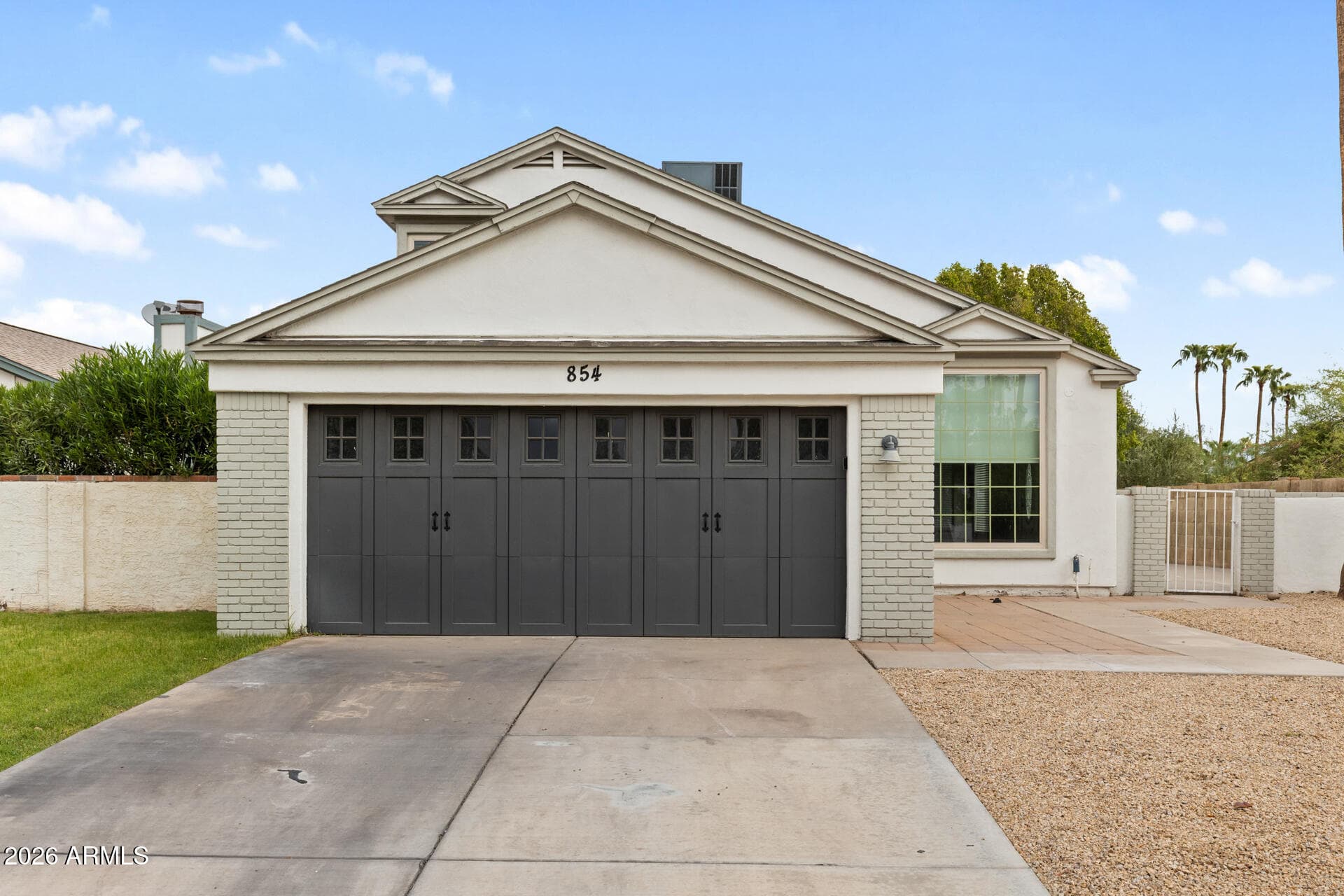 854 E Manor Drive