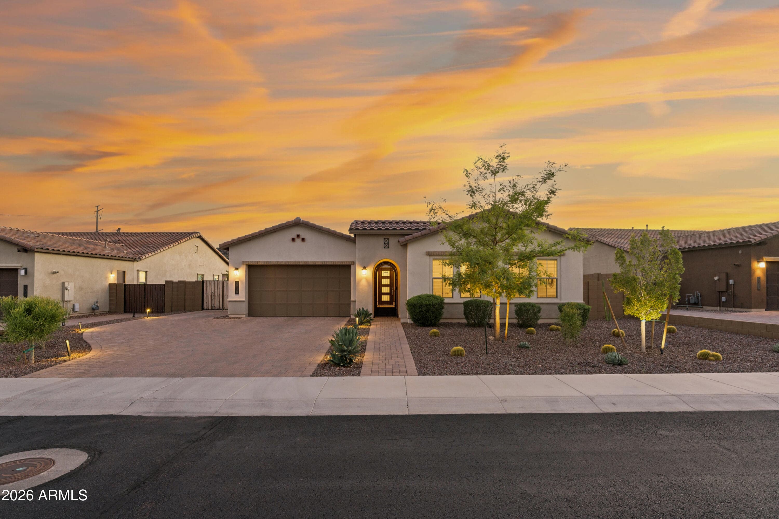 2015 E Villa Linda Drive