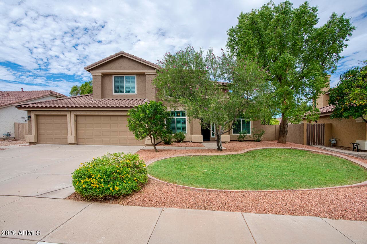 672 W San Remo Court