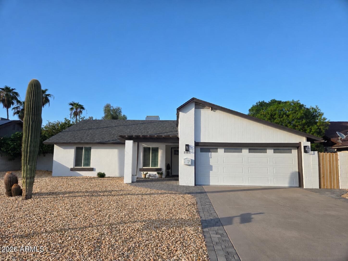 2602 E Larkspur Drive