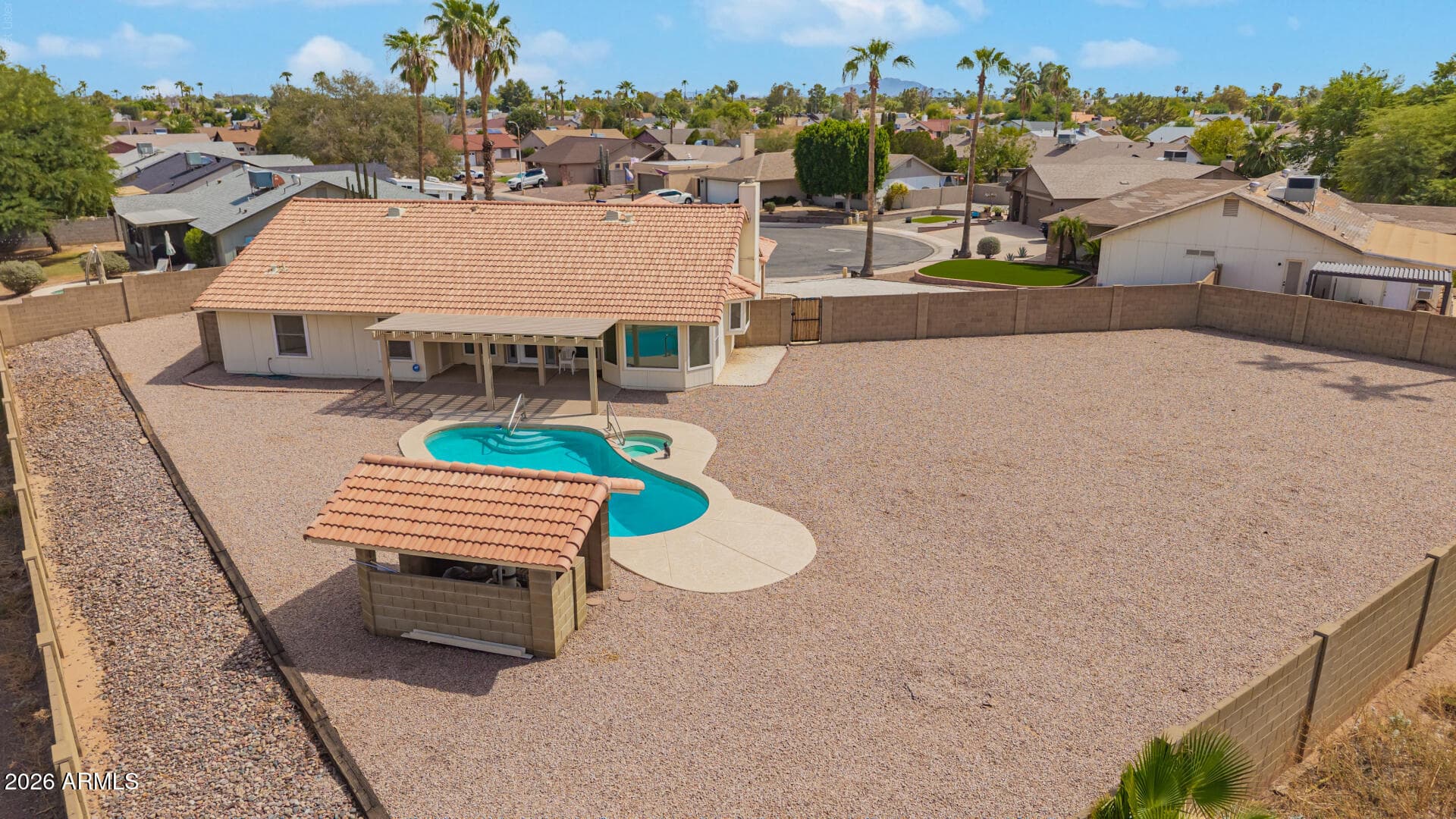 2336 W Highland Court