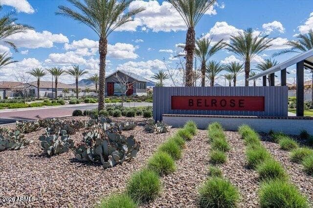 2313 E Castanets Drive, Gilbert, Arizona