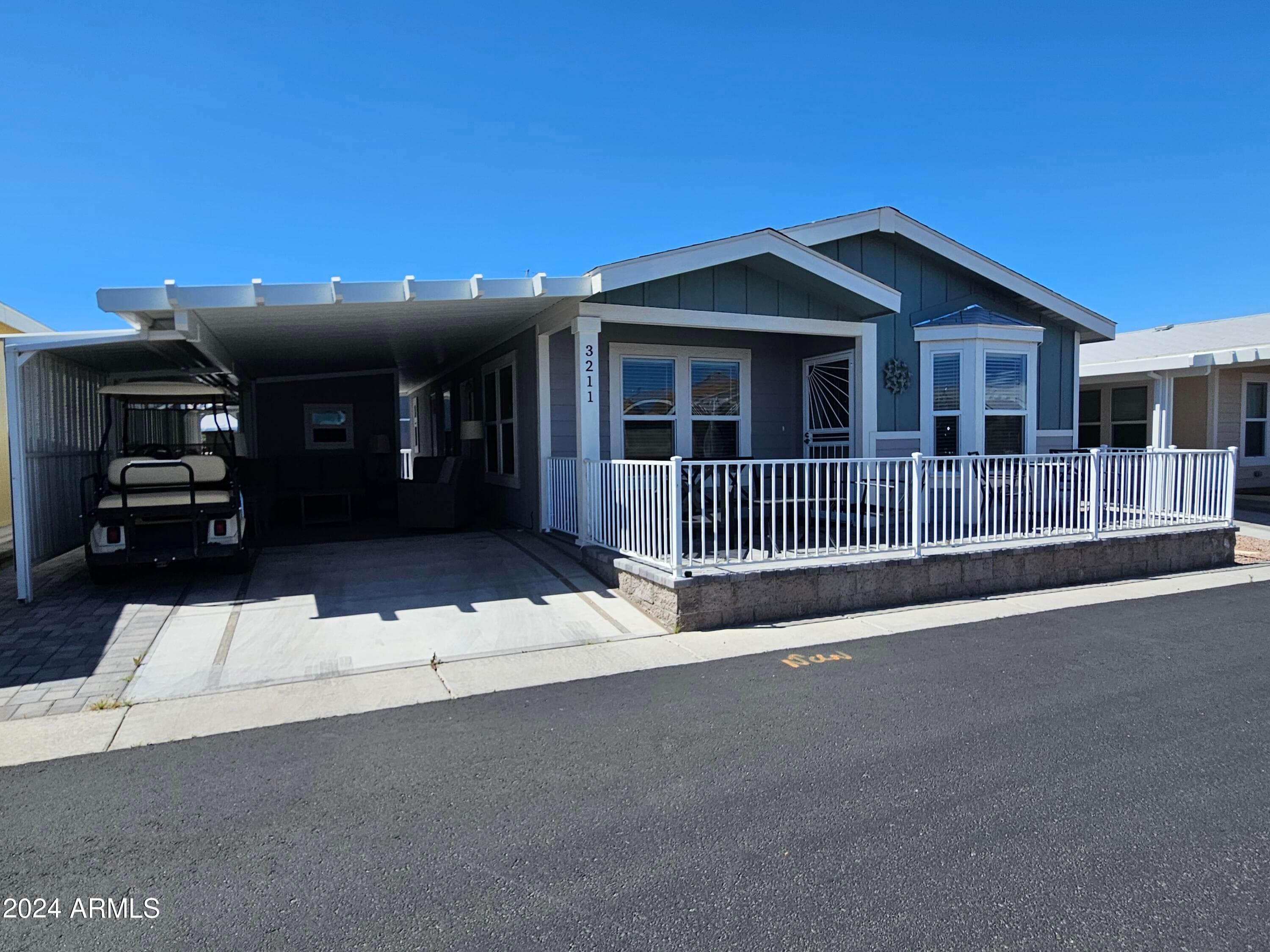 650 N Hawes Road 3211, Mesa, Arizona