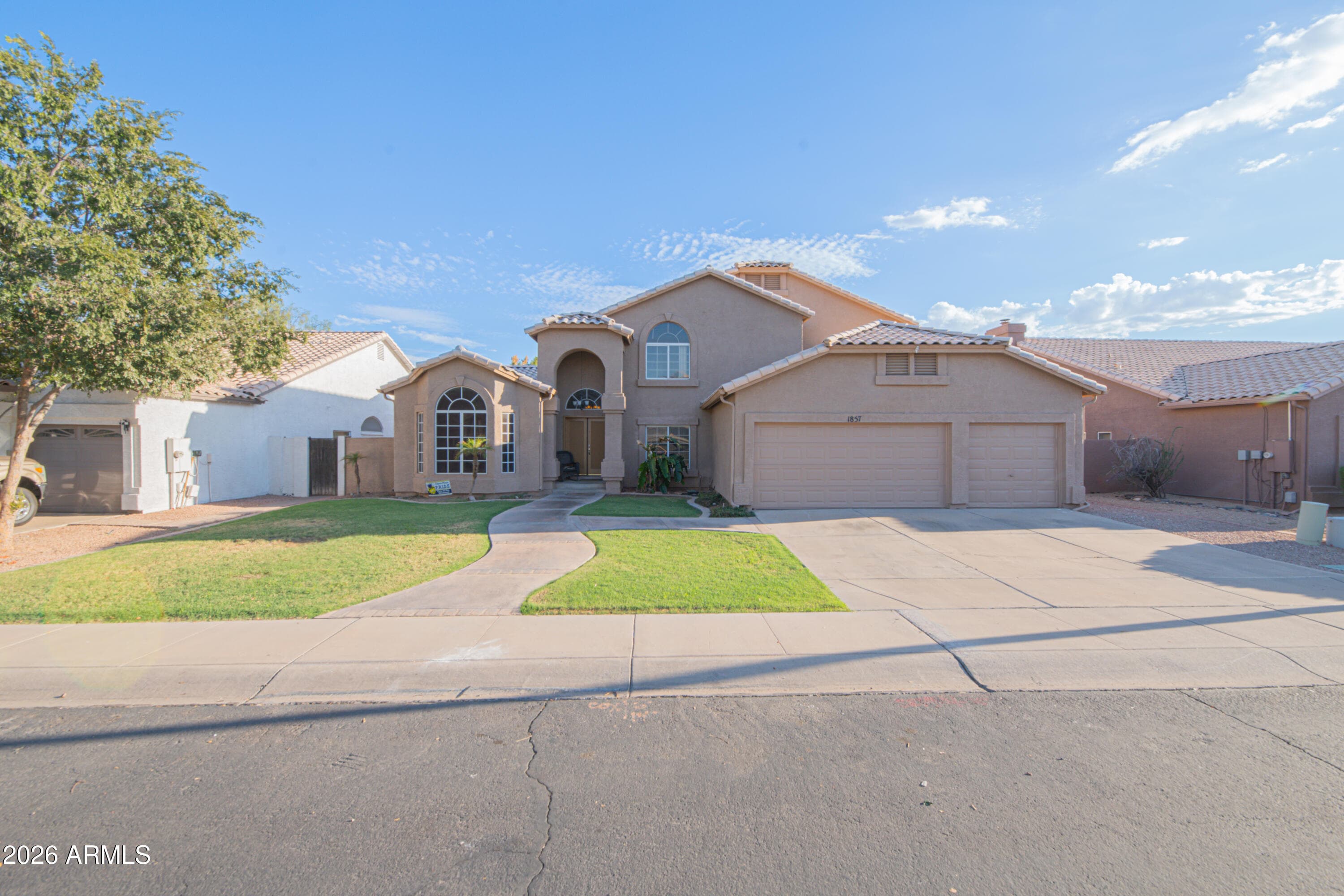 1857 W Redfield Road