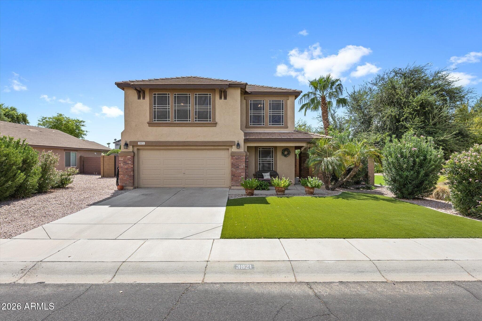 3921 E Esplanade Avenue