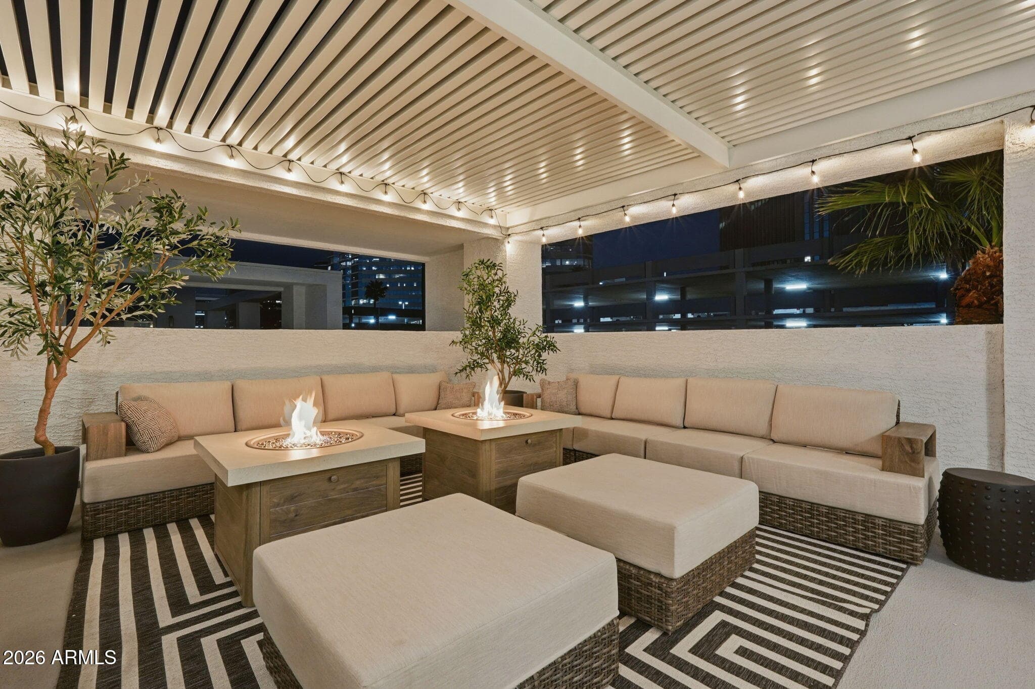 112 W Willo Court