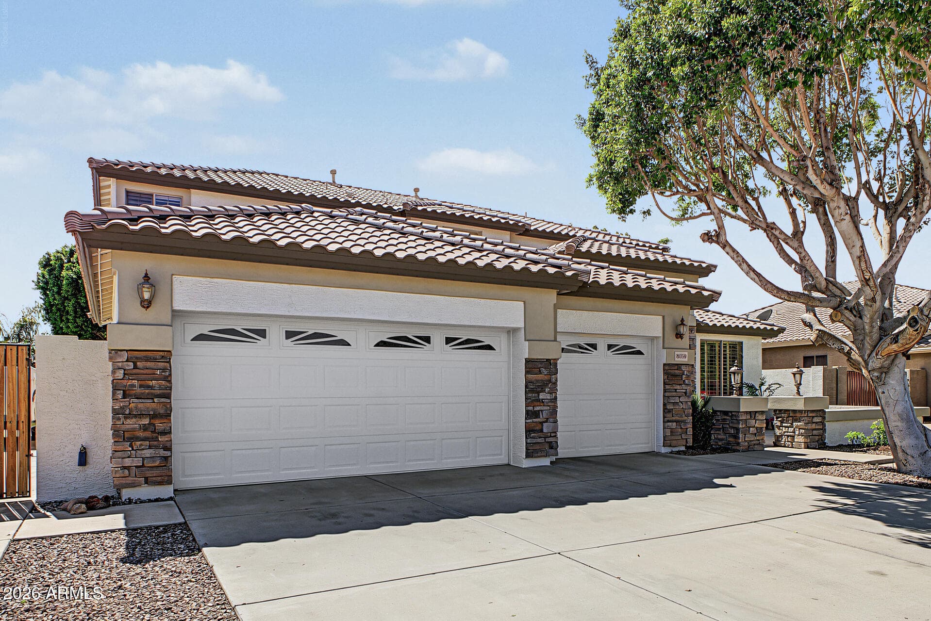 8039 W Foothill Drive