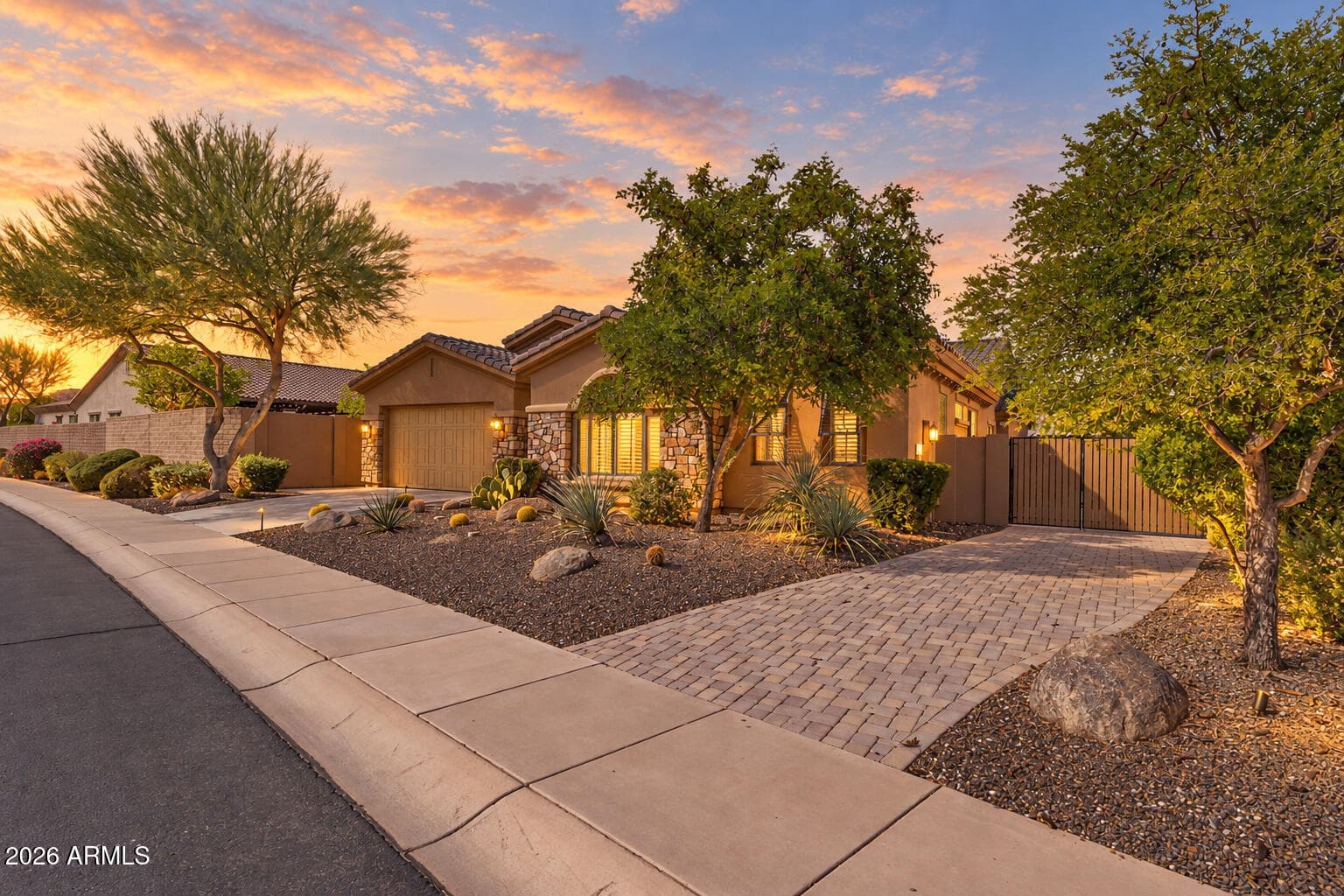 12886 W Via Caballo Blanco
