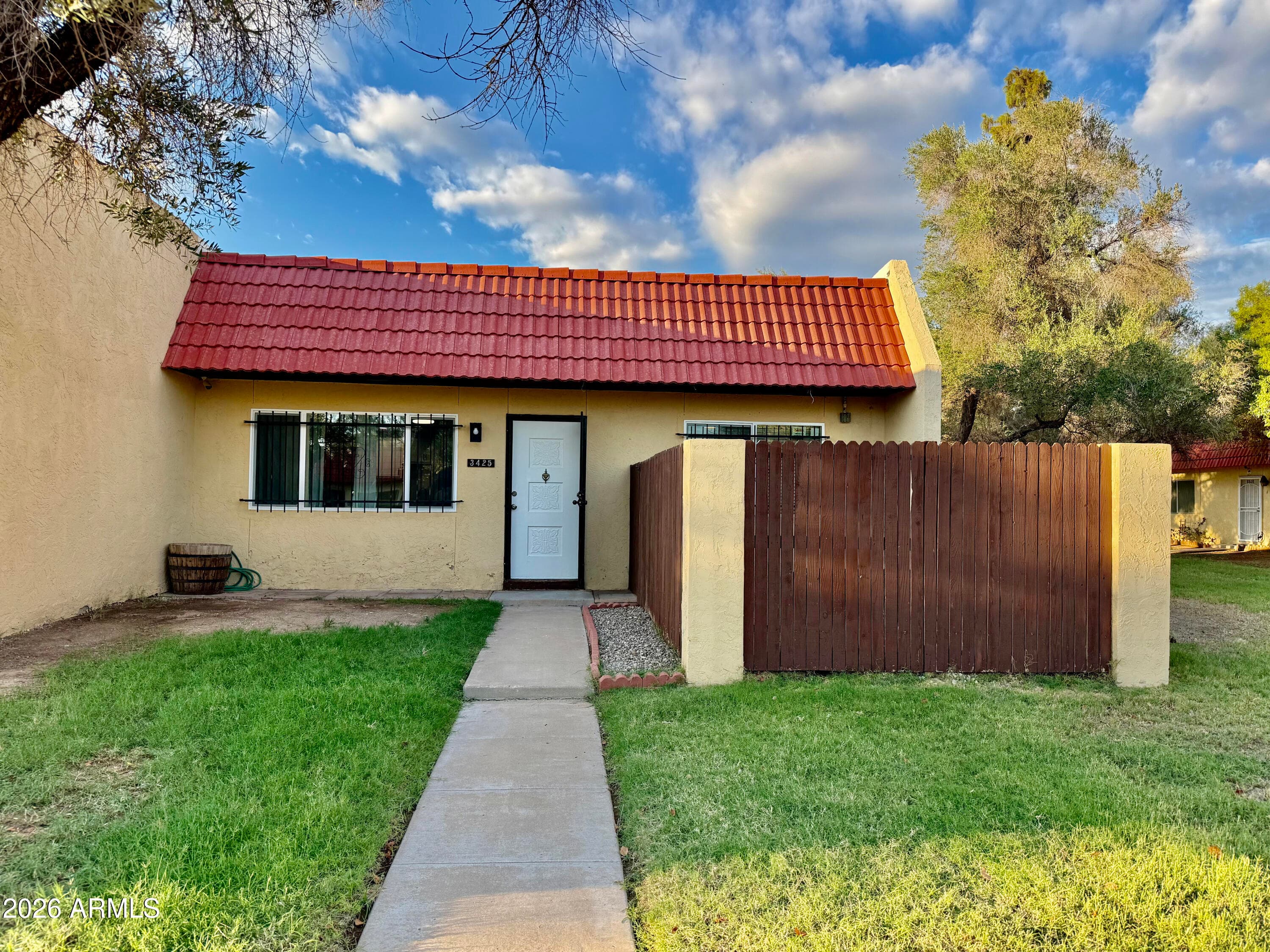 3425 W Golden Lane, Phoenix, Arizona
