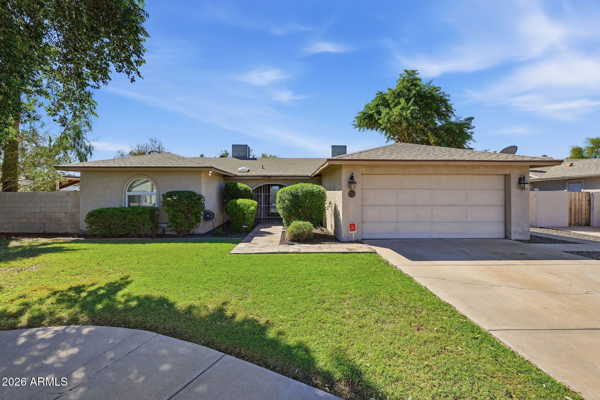 2533 W Laguna Azul Avenue