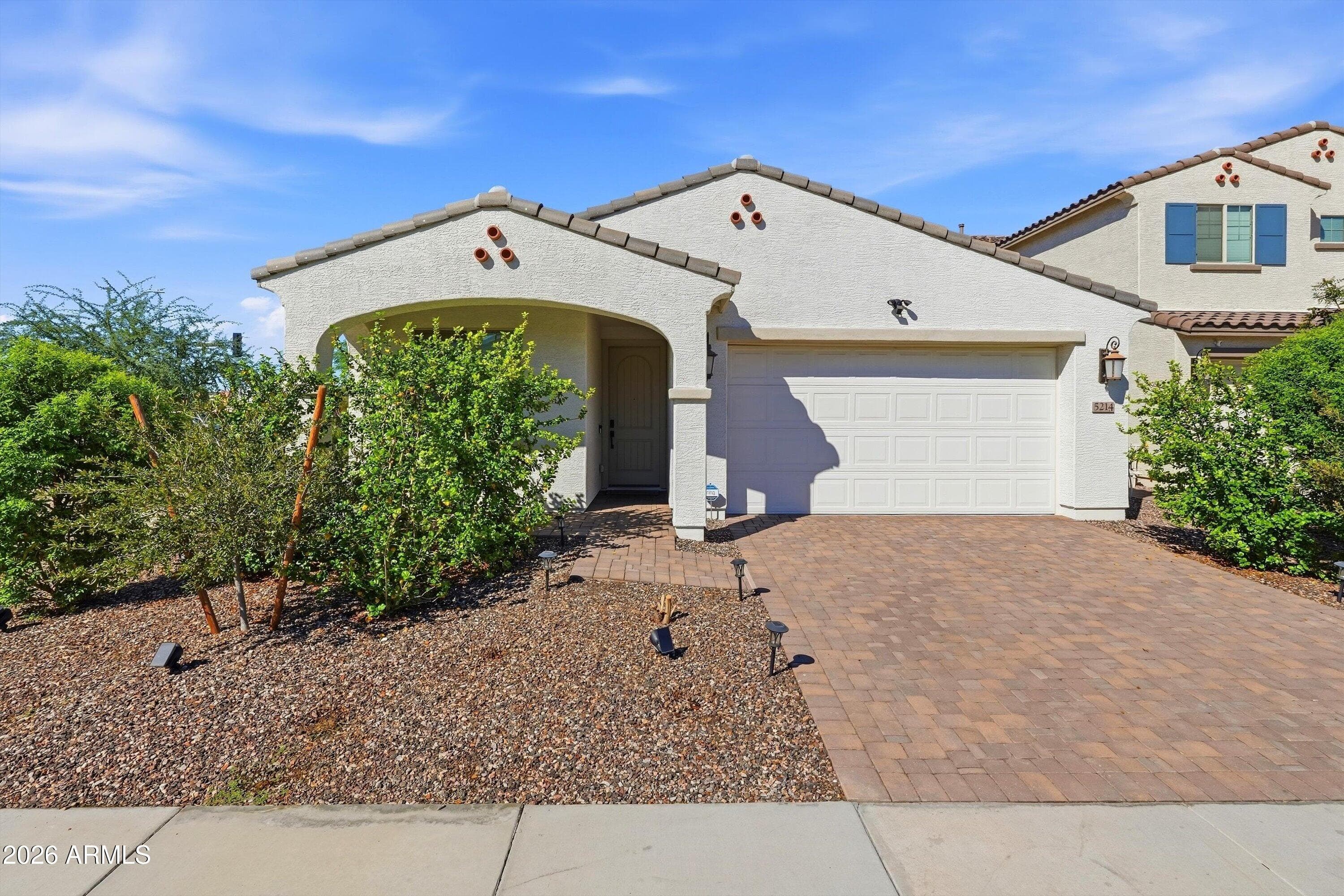 5214 N 90th Drive, Glendale, Arizona