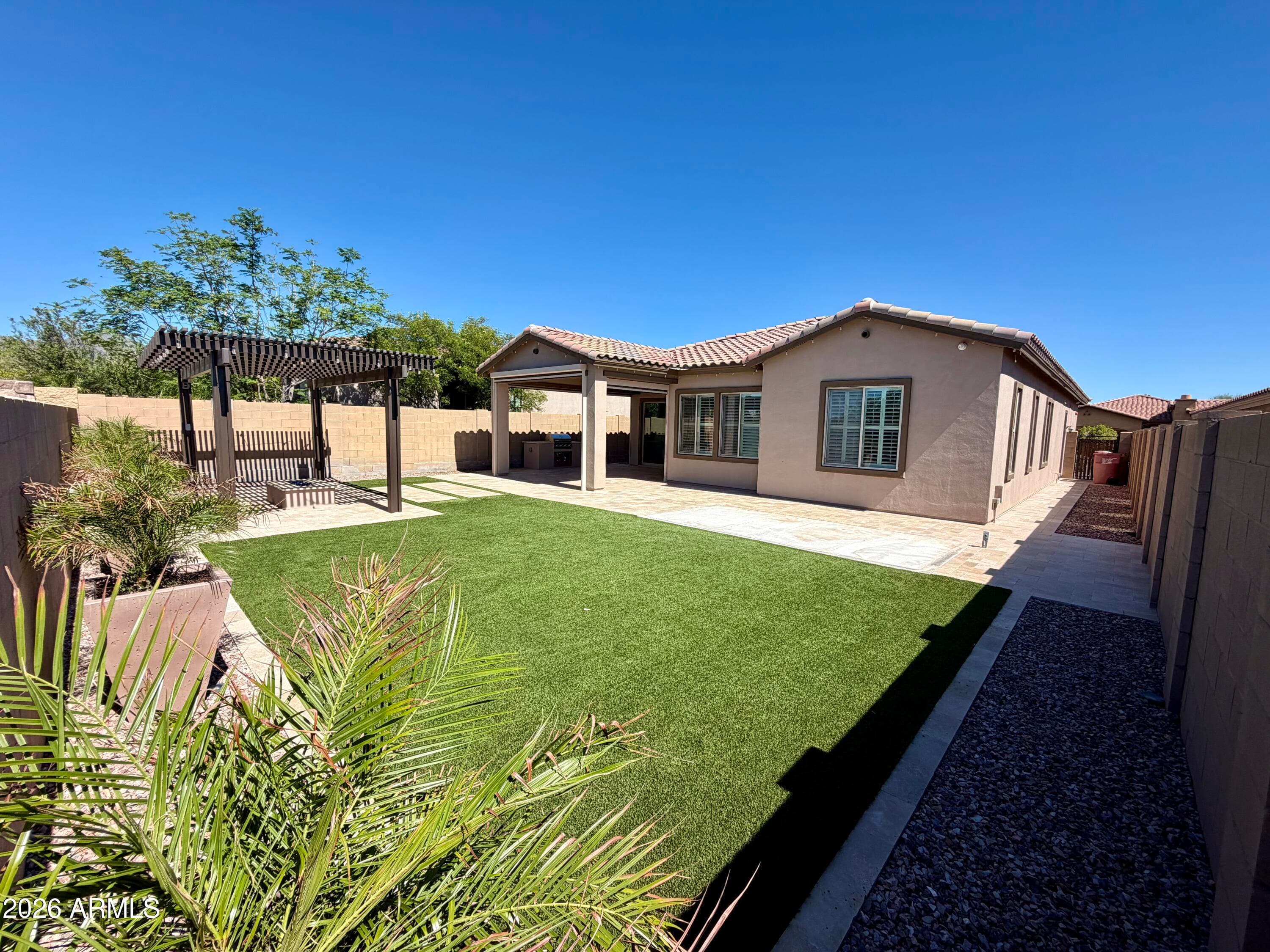 10736 N 124th Place