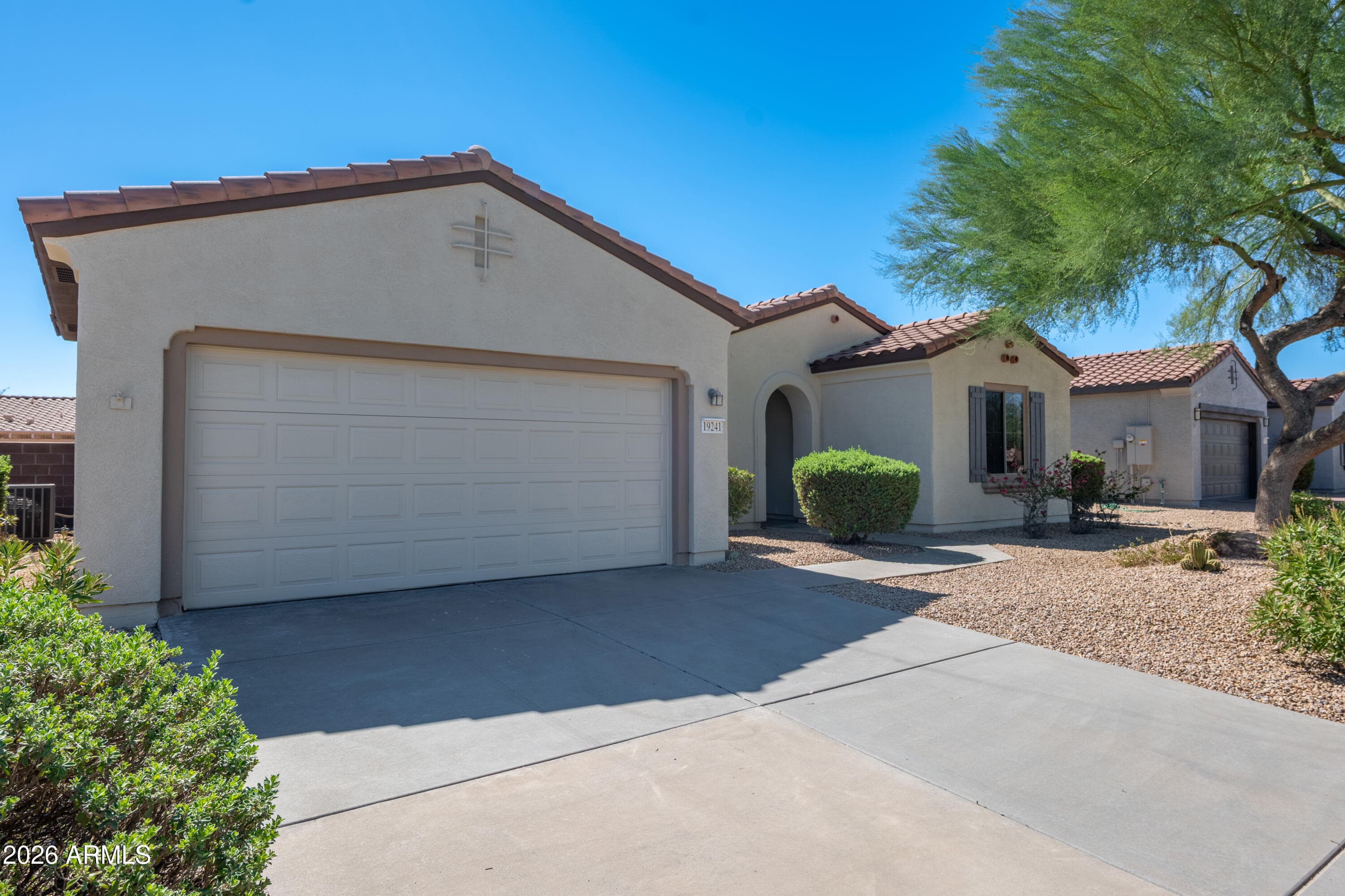 19241 N Emerald Cove Way, Surprise, Arizona