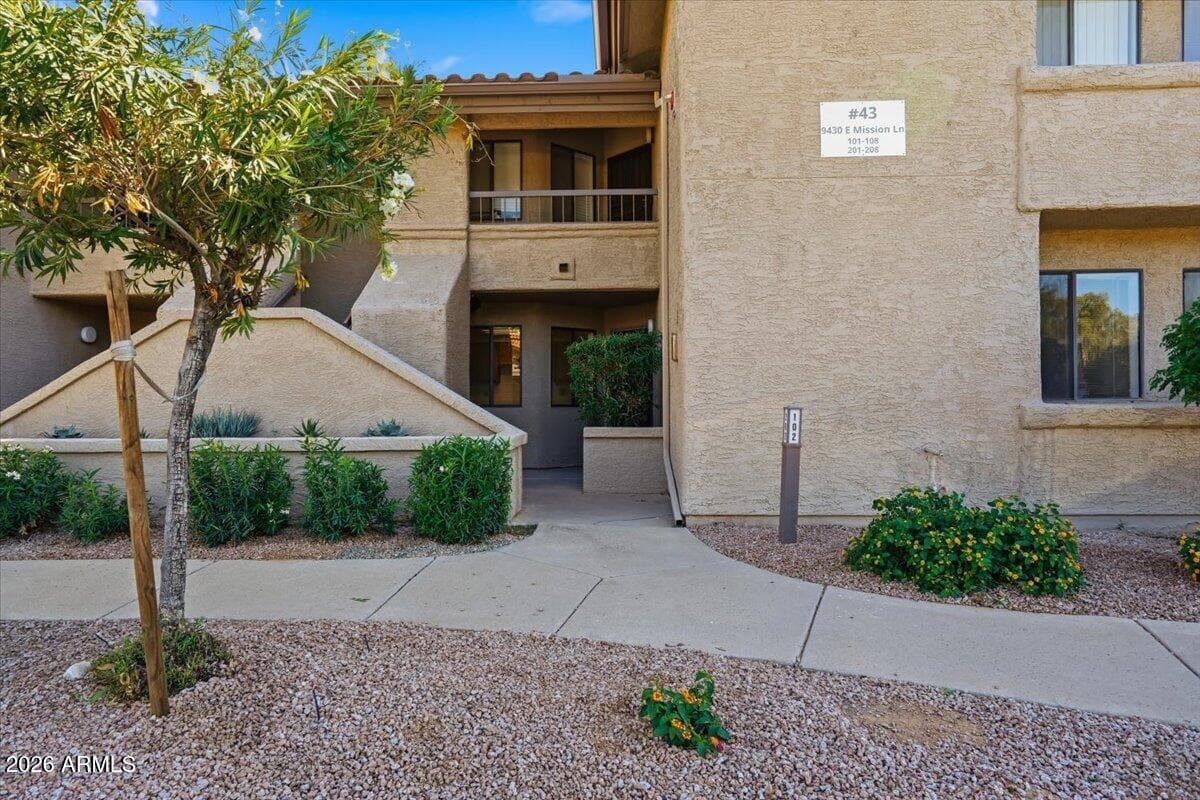 9430 E Mission Lane 102, Scottsdale, Arizona