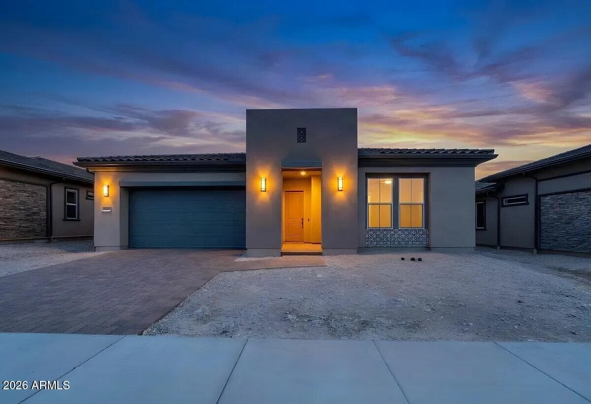 33493 N Chevelon Drive, Peoria, Arizona