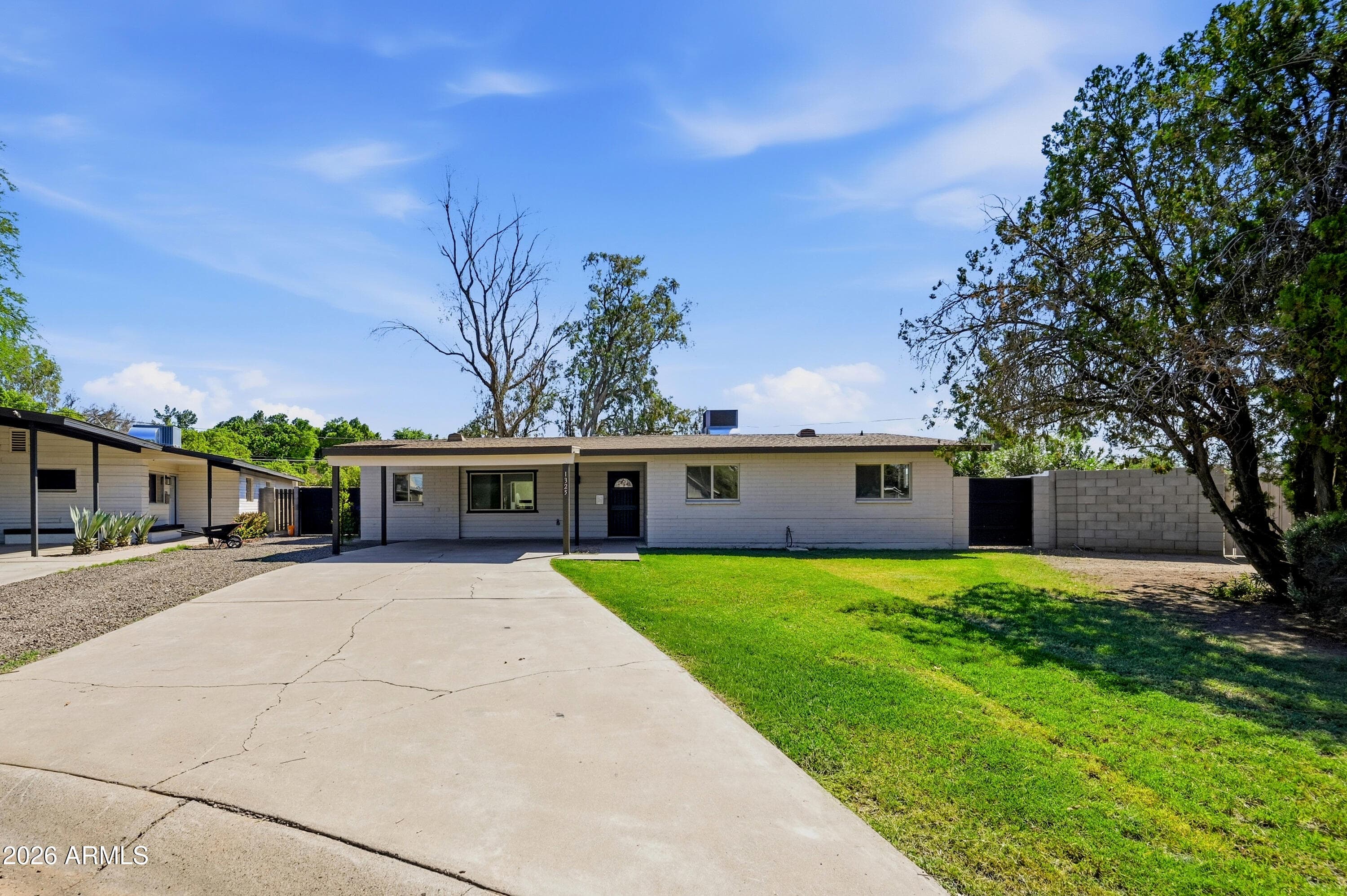 1325 E Avalon Drive