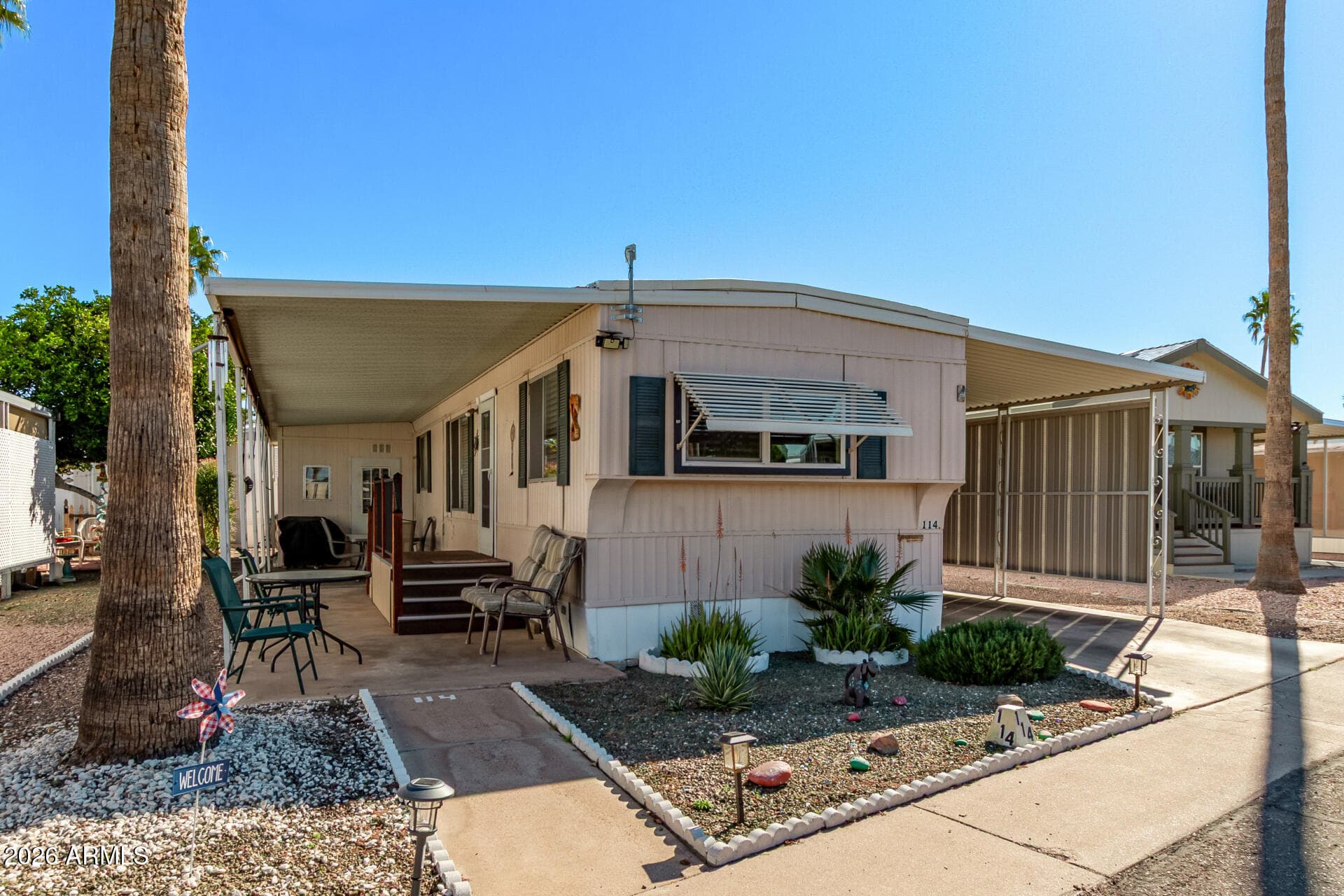 11425 E University Drive 114
