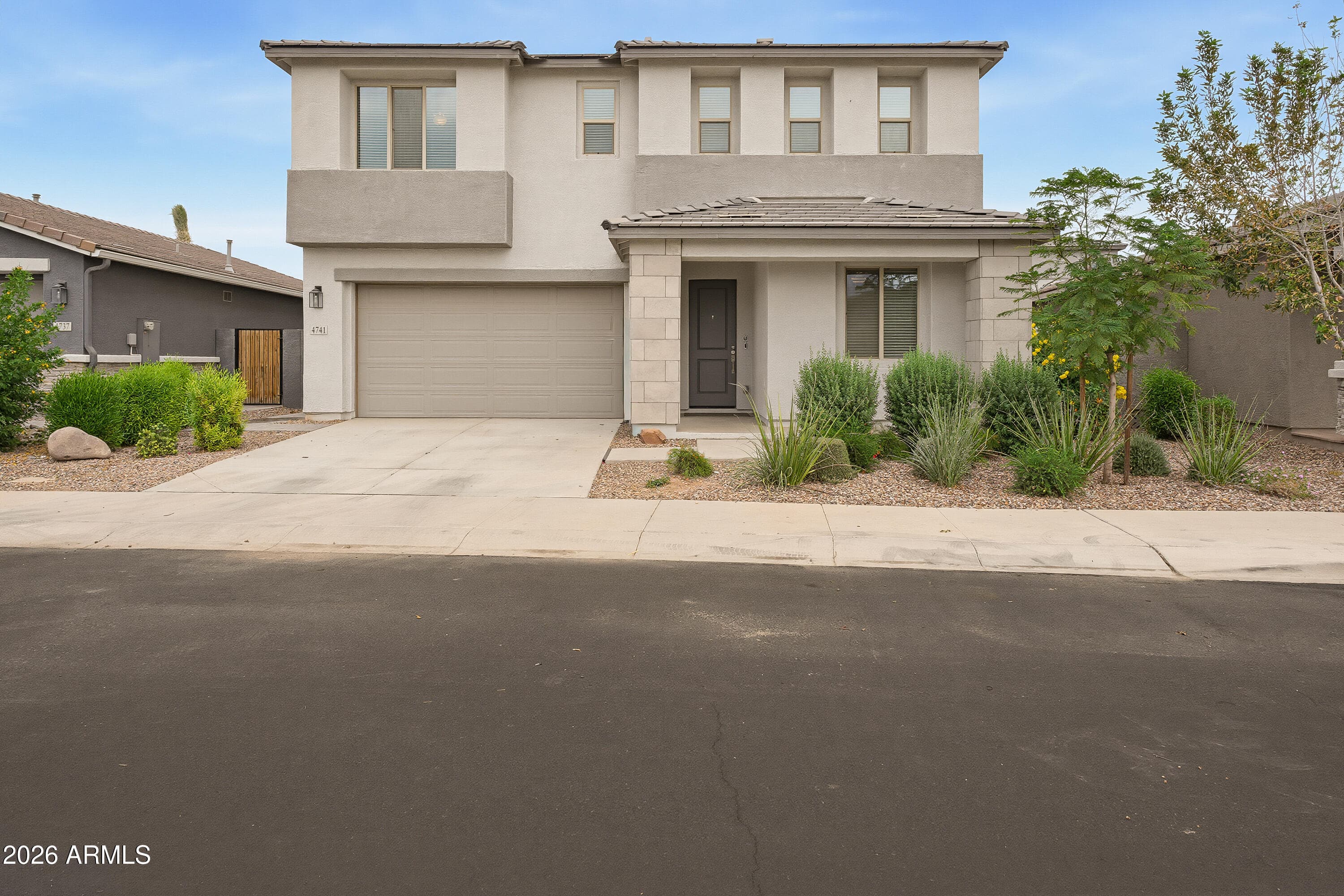 4741 S Carver