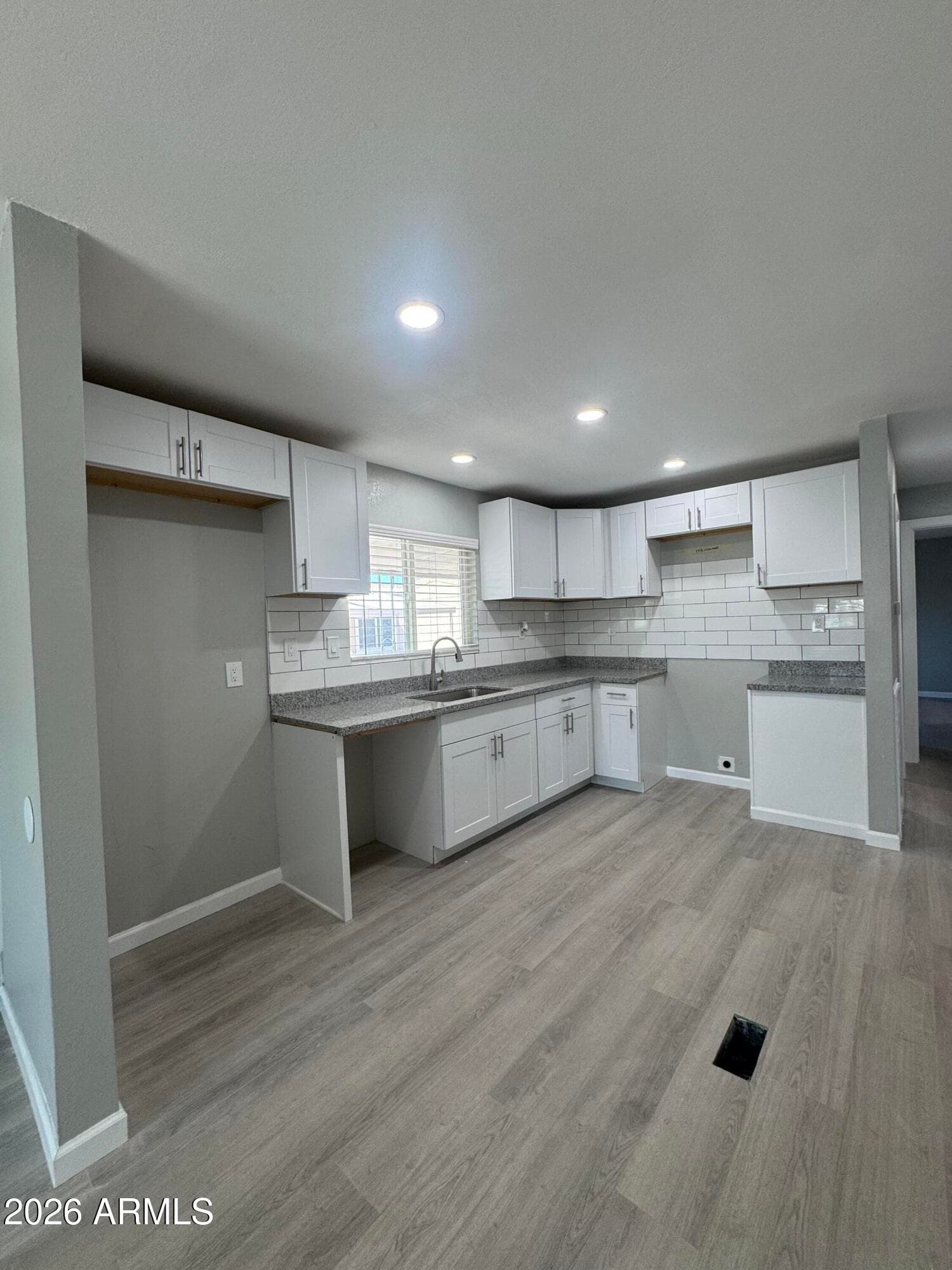 400 W Baseline Road 69, Tempe, Arizona