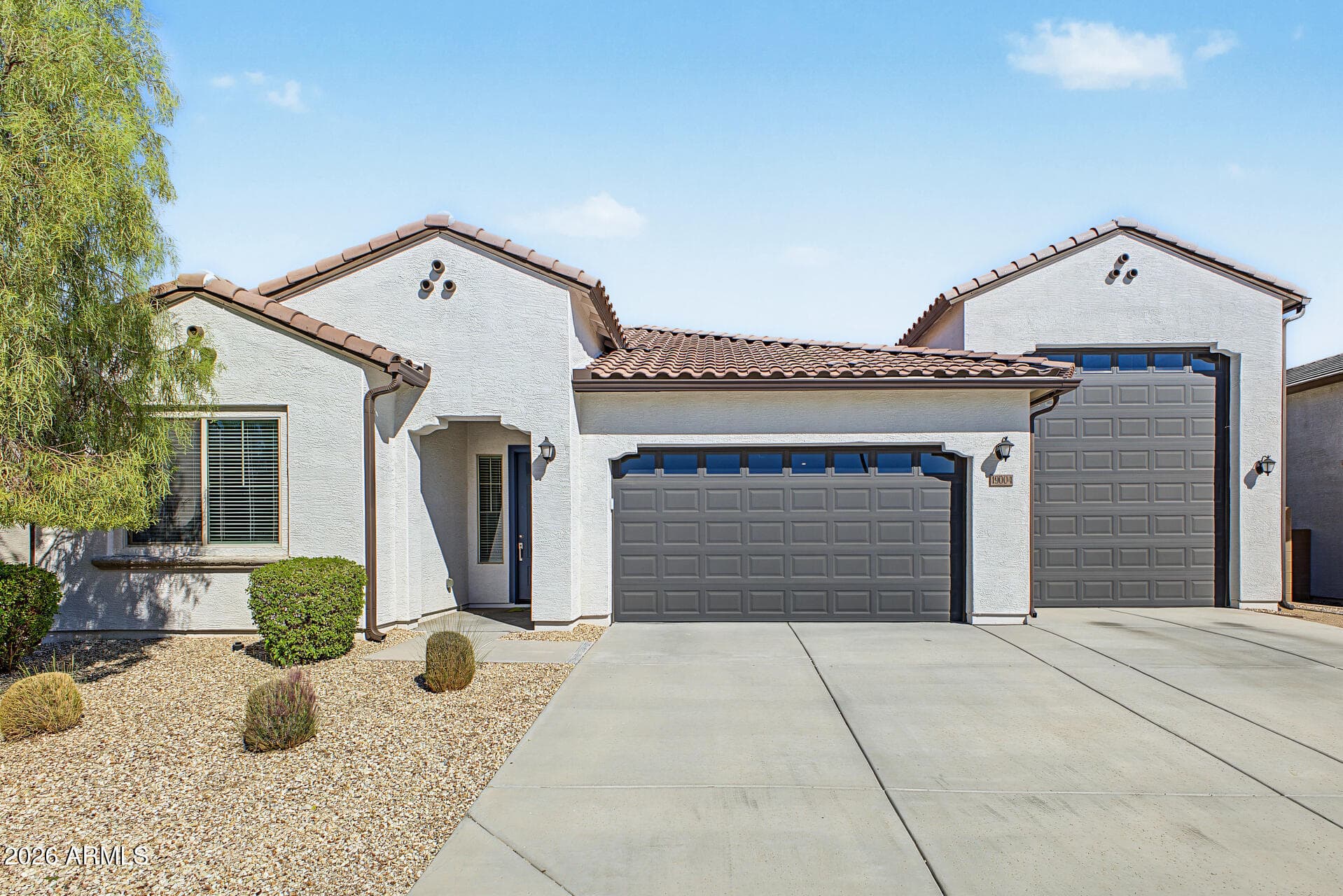 19004 W Cortez Street