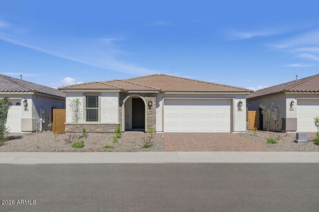 8864 W Colter Street