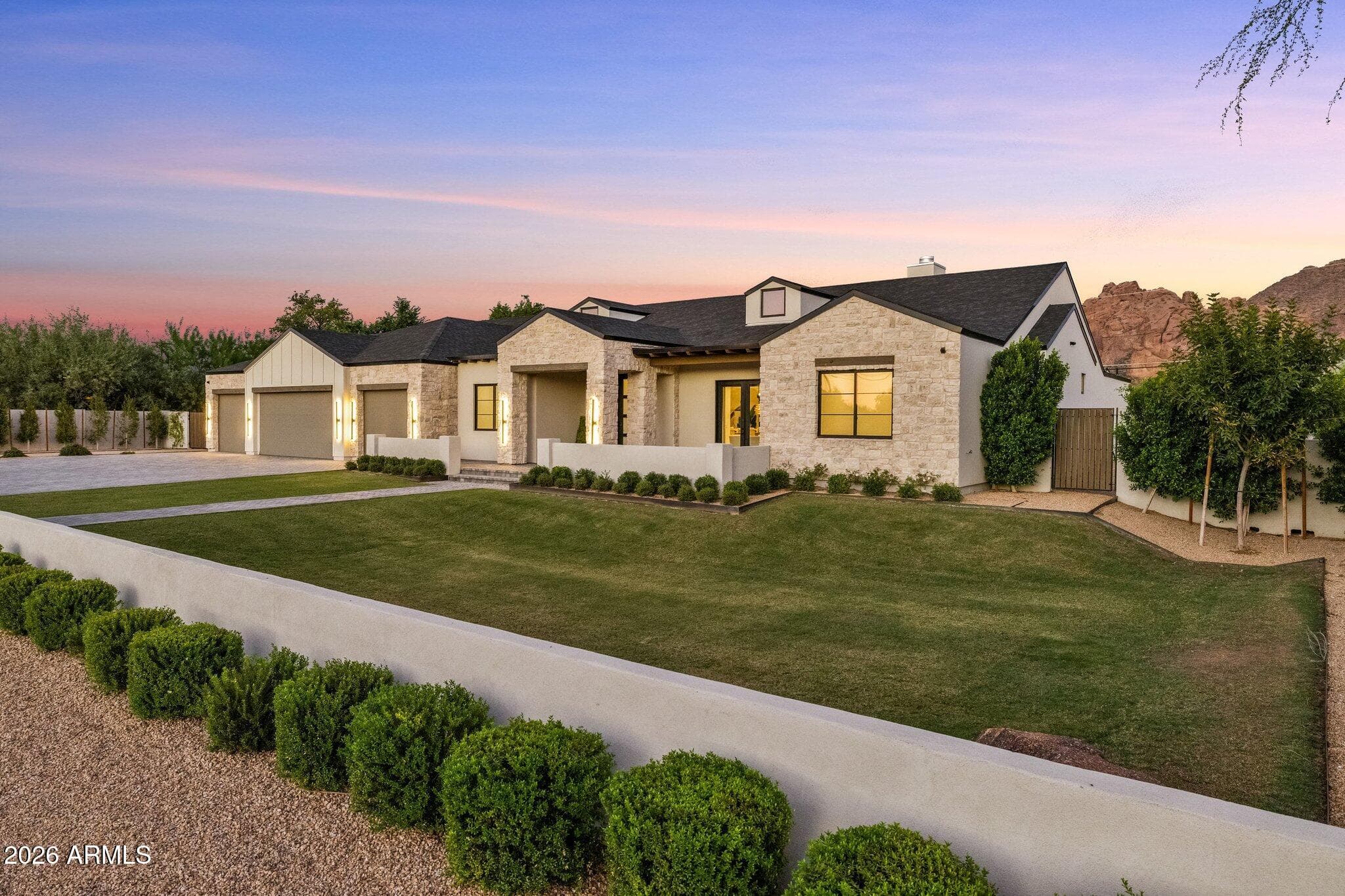 5419 N 41st Place